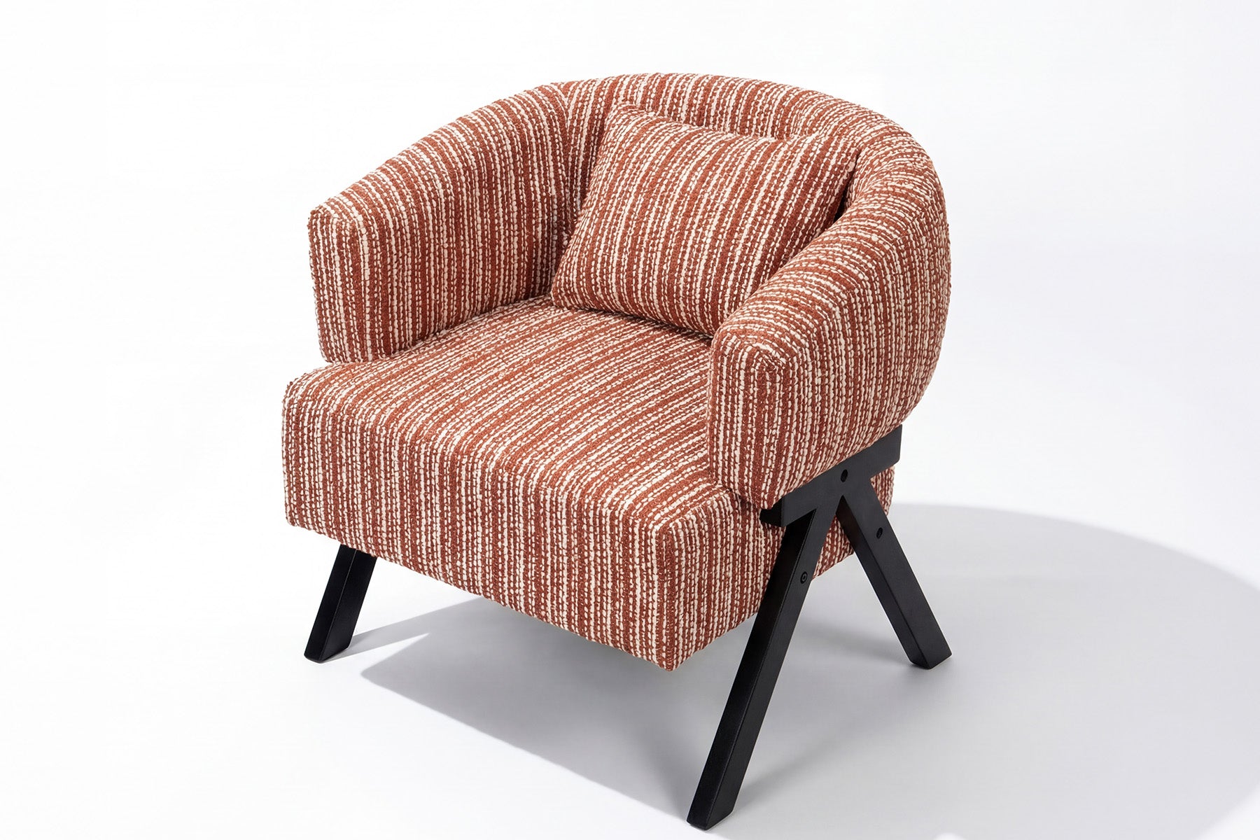 Avelyn Curved Lounge Chair