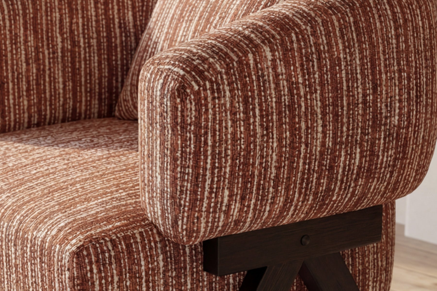 Avelyn Curved Lounge Chair