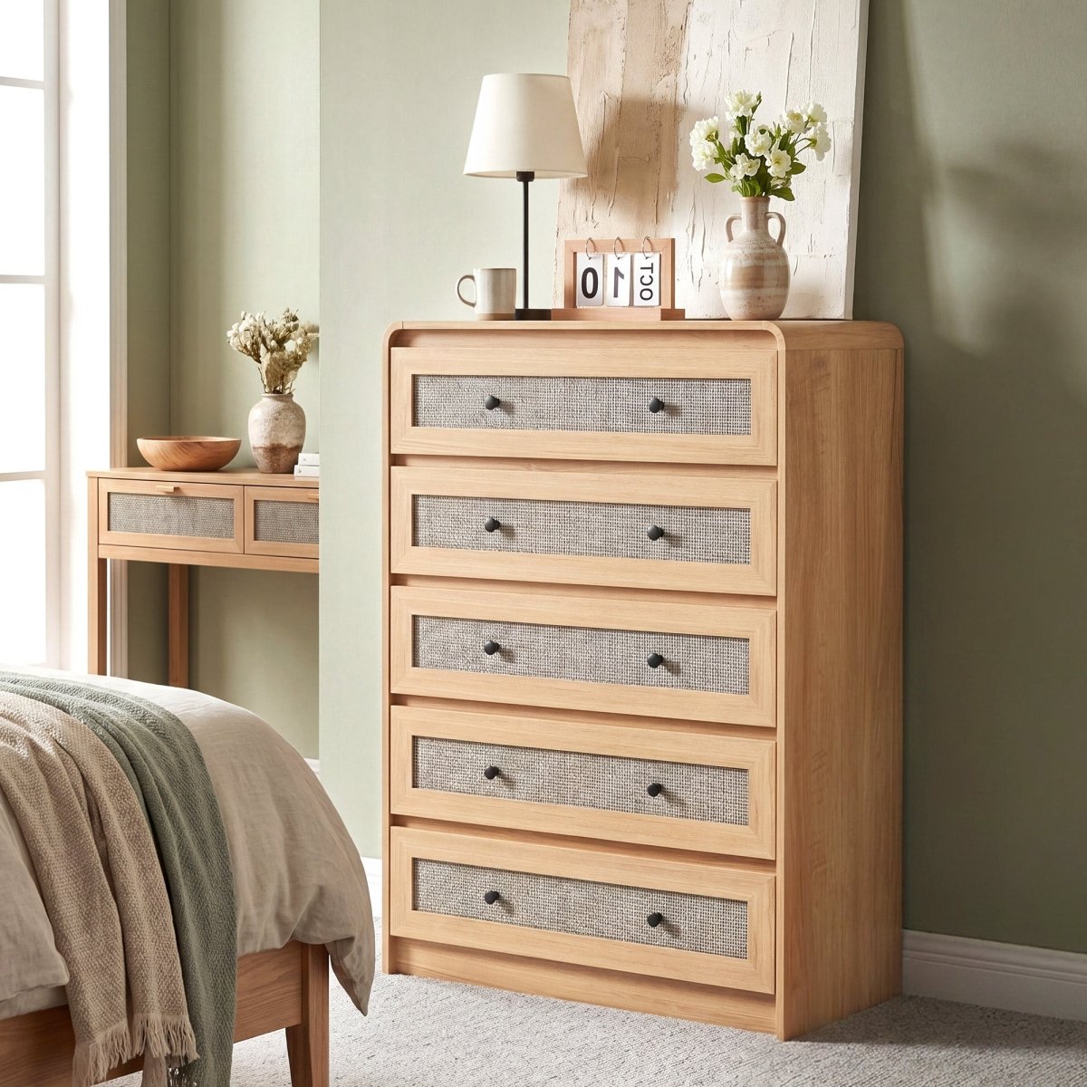 Avelia Fluted Wood Dresser with Curved Anti-Collision Design - Innovar