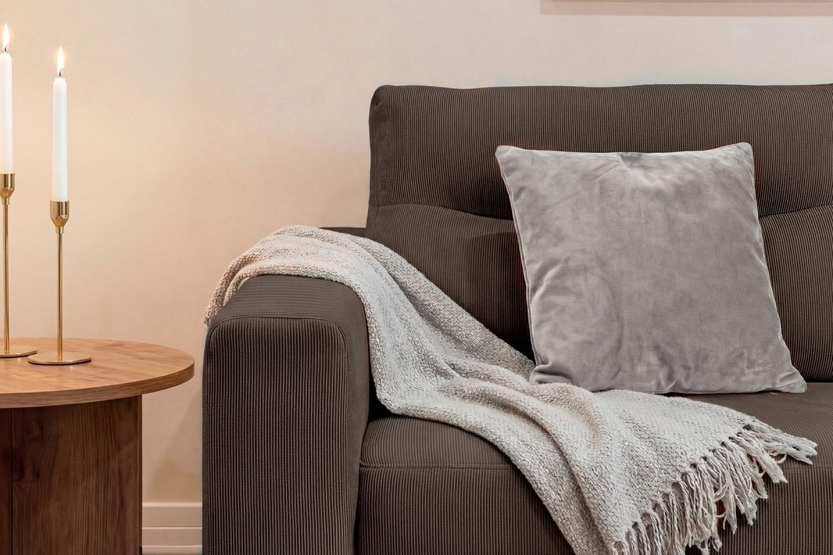 Solen Sectional Sofa - Innovar